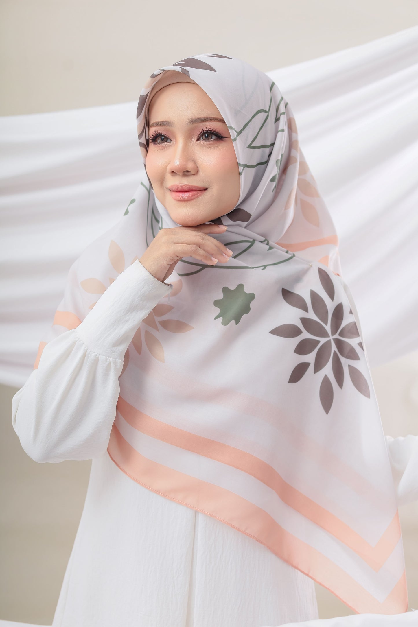 Annur Cotton Square in Kasih (Peach)