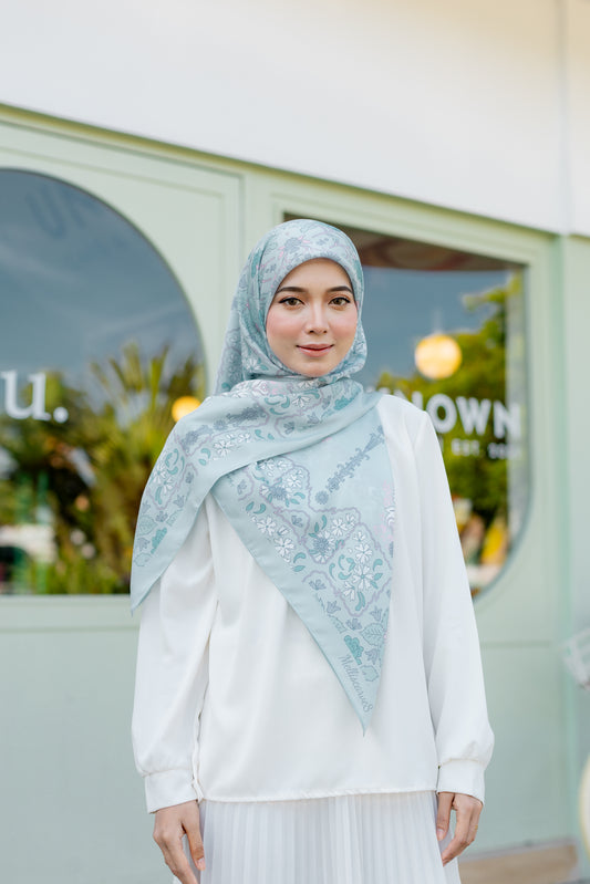 Suri in Arctic Blue