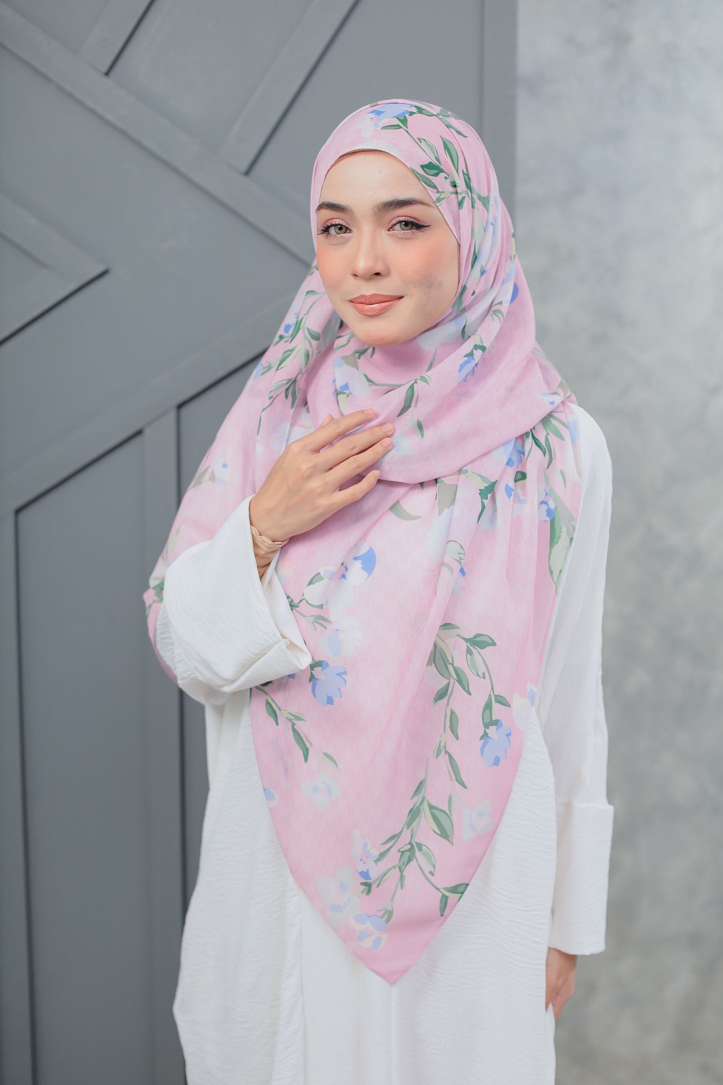 Fleur Cotton Shawl in Dreamy Pink