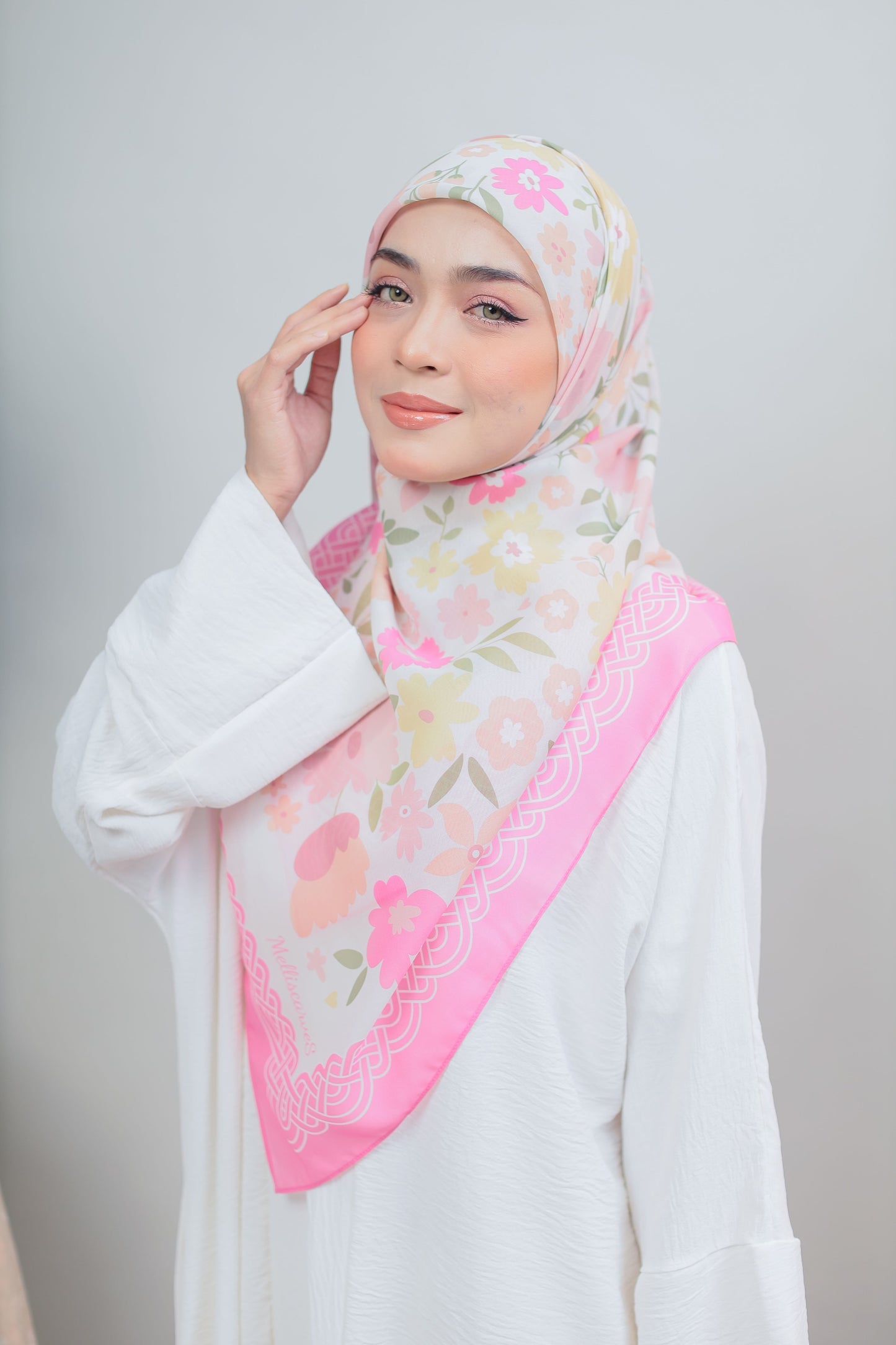 Putri Cotton Square in Princess Pink